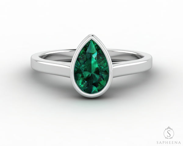 Siara 0.75 Ct Solitaire Pear Cut Green Emerald Engagement Ring