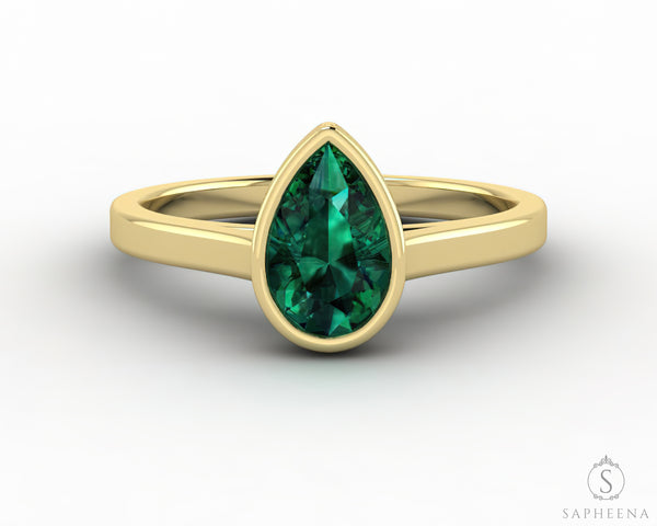 Siara 0.75 Ct Solitaire Pear Cut Green Emerald Engagement Ring